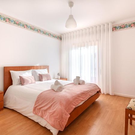Dina'S Home At Nazare Beach Bagian luar foto
